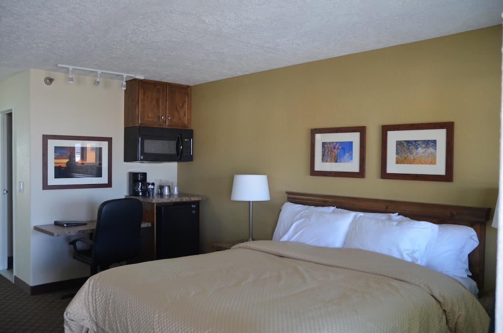 Rodeway Inn & Suites Battle Mountain Quarto foto